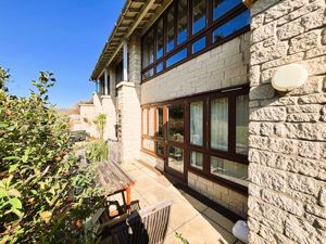 Photo 6- click for photo gallery